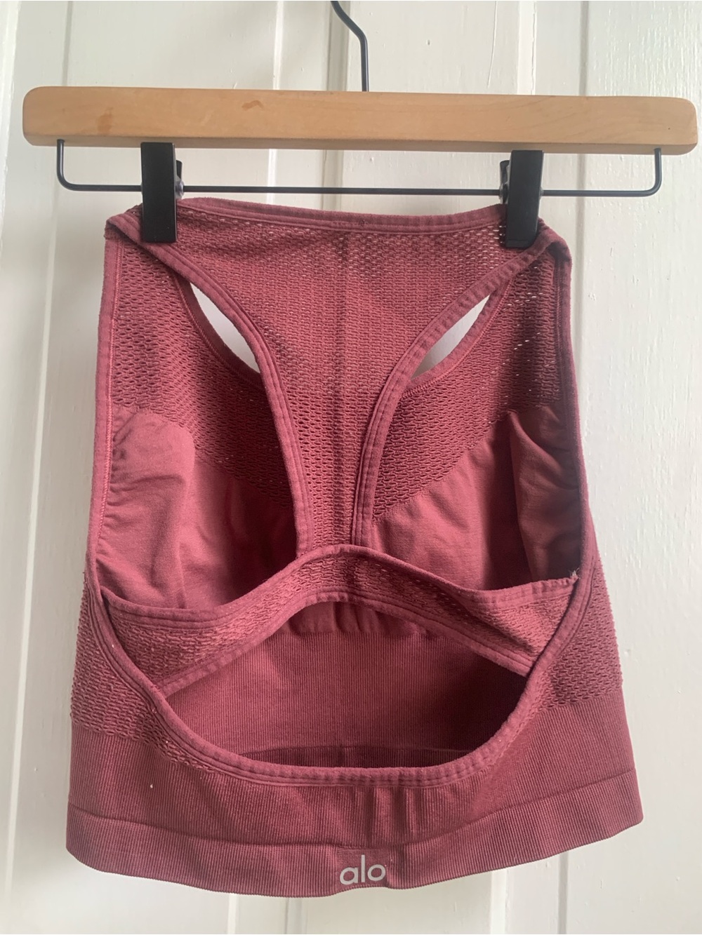 ALO Power Yoga Mesh Sports Bra Maroon Small